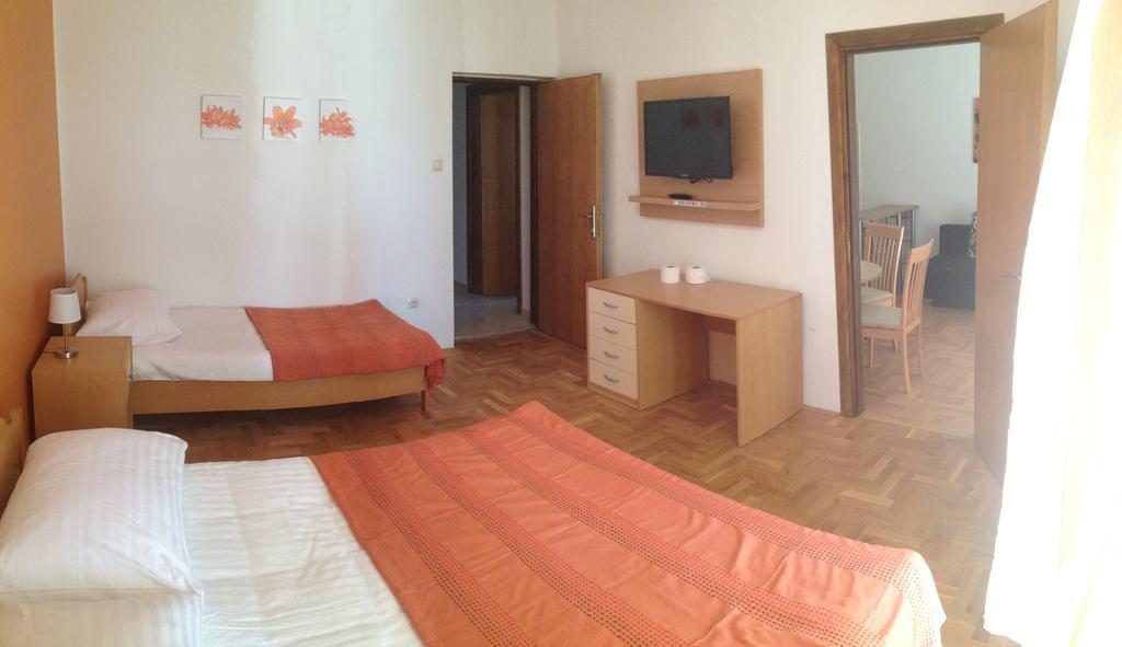 Apartments & Rooms Ana Sukošan Kültér fotó